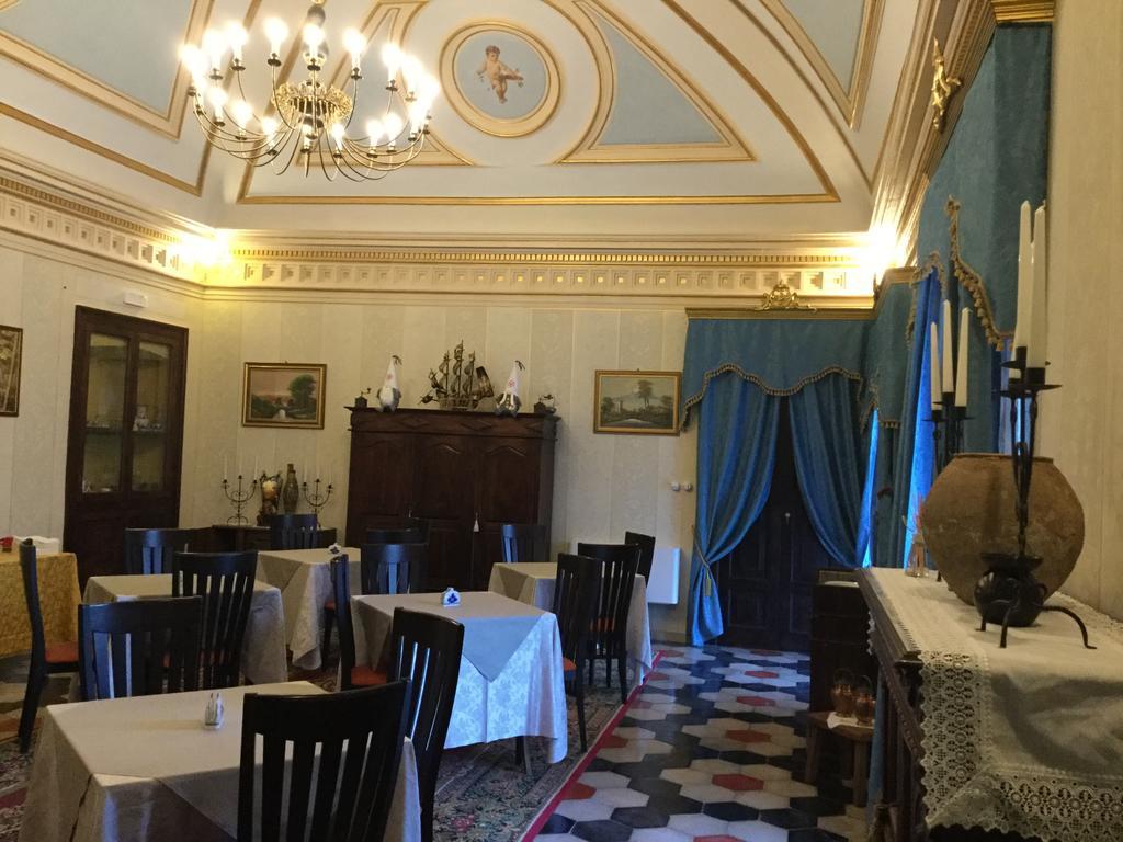 Palazzo Diamante Hotel Calascio Екстериор снимка