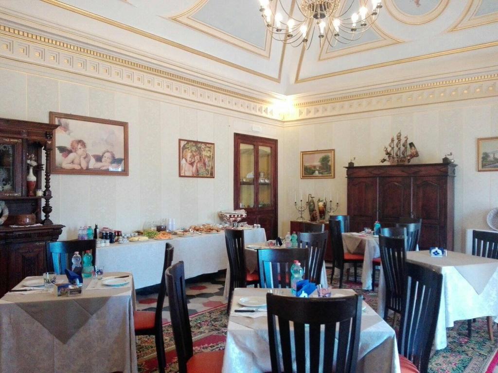 Palazzo Diamante Hotel Calascio Екстериор снимка